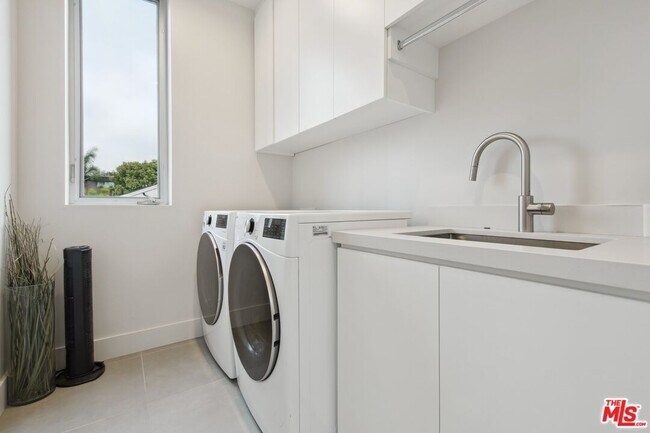 Building Photo - 1310 Preston Wy