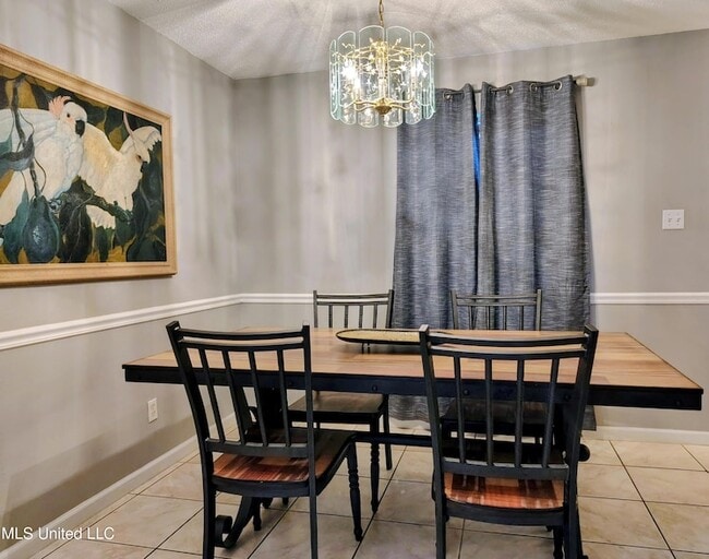 Building Photo - 5080 Gautier Vancleave Rd