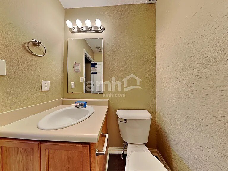 Building Photo - 4704 Ashfield Dr