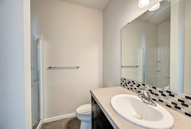 Building Photo - Marysville 4 bed/2.5 bath with large bonus...