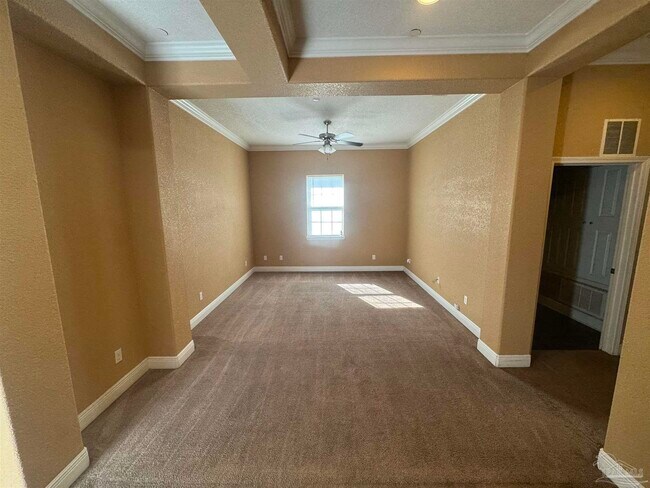 Building Photo - 7071 Lake Joanne Dr