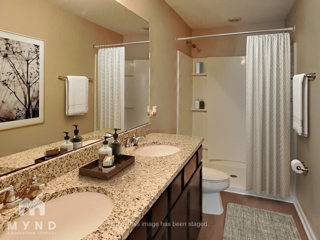Building Photo - 758 Henley Ct