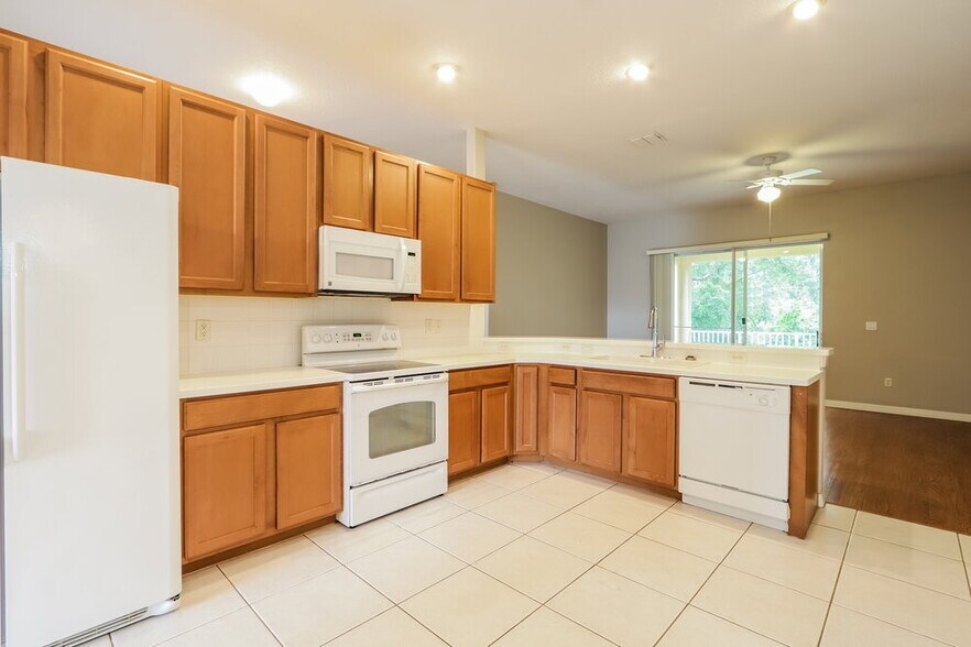 Building Photo - 14633 Deacon Ct