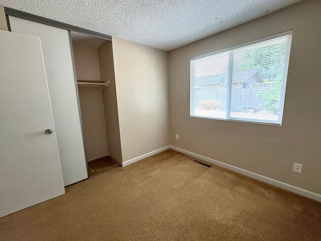 Building Photo - Spacious 3-Bedroom Home with Large Deck