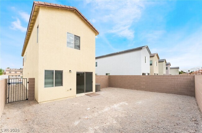 Building Photo - 2112 Abraham Ave