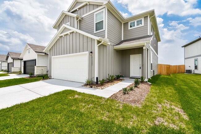 Building Photo - 23923 Escardilla Dr