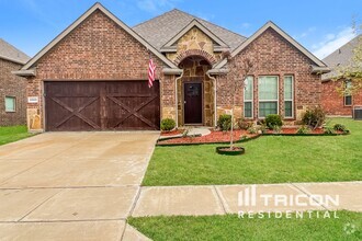 Building Photo - 2525 Sabine Cir