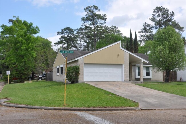 Building Photo - 4715 Glendower Dr