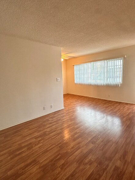 Building Photo - 707 N Genesee Ave