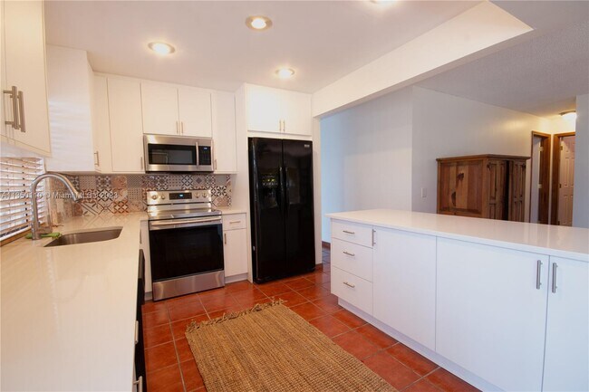 Building Photo - 12800 SW 104th Terrace