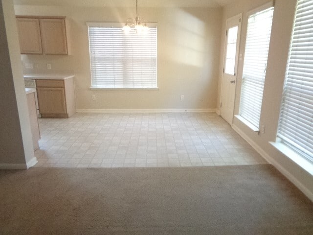 Building Photo - 446 N Compass Rose Cir