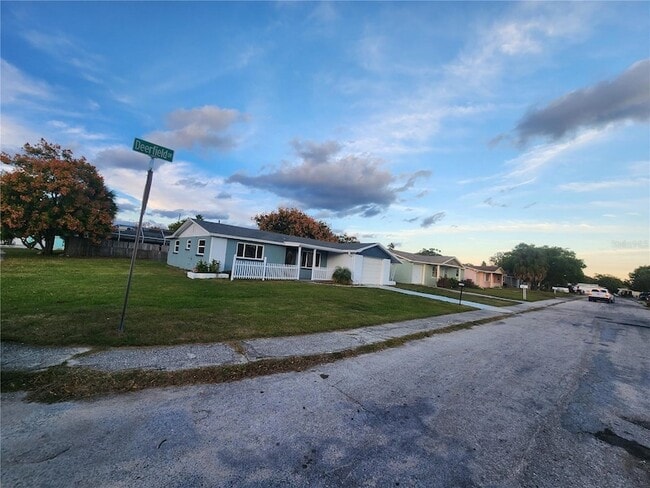 Building Photo - 7225 Deerfield Dr