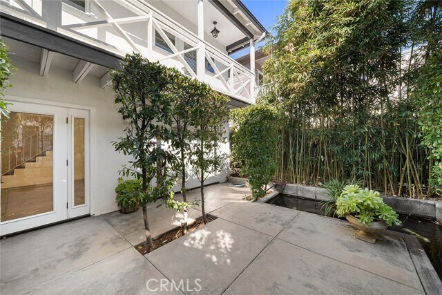 Building Photo - 435 Dahlia Ave