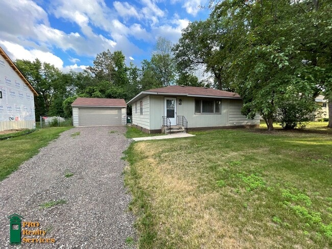 Building Photo - 2 Bedroom Home in Blaine