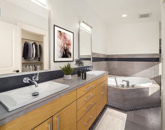 Building Photo - 4bd/3.5ba Kirkland House