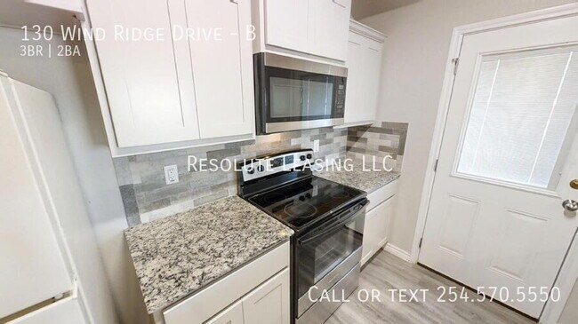 Building Photo - 130 Wind Ridge Dr
