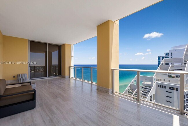 Building Photo - 17749 Collins Ave