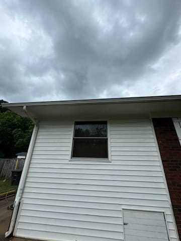 Clean Exterior - 300 Chuckwood Rd