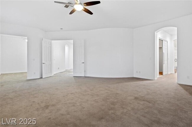 Building Photo - 4630 Laguna Vista St