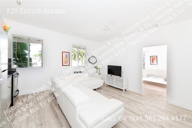 Building Photo - 820 Euclid Ave