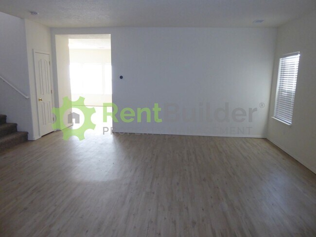 Building Photo - Stunning 5-Bed Northern Hills Home – Now Just $2,395/Month!