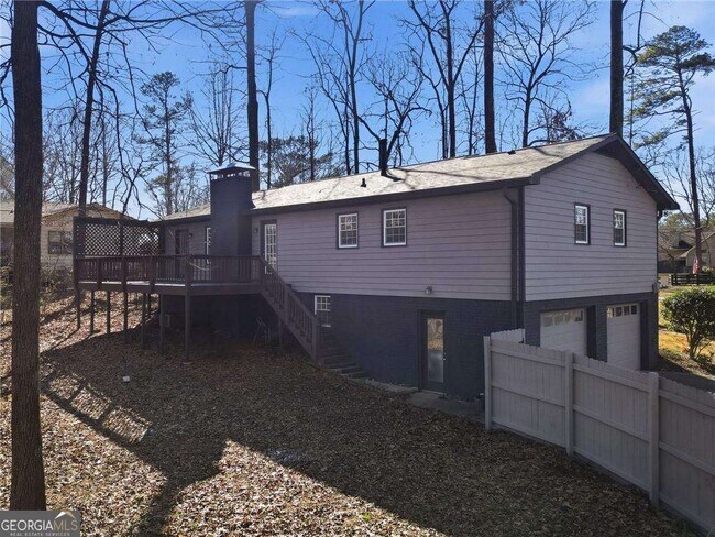 Building Photo - 2810 Shaw Rd