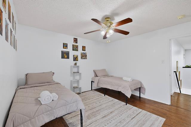 Building Photo - 2316 White Oak Dr