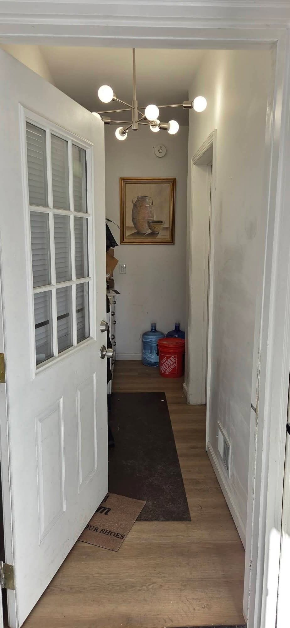 Building Photo - 35 Vernon Ave