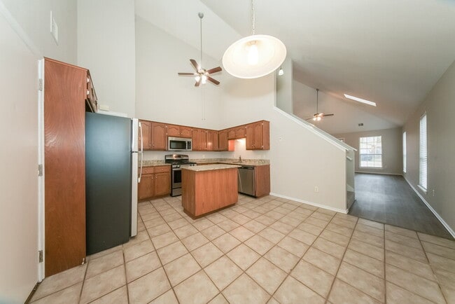 Building Photo - 1306 SW 22nd St