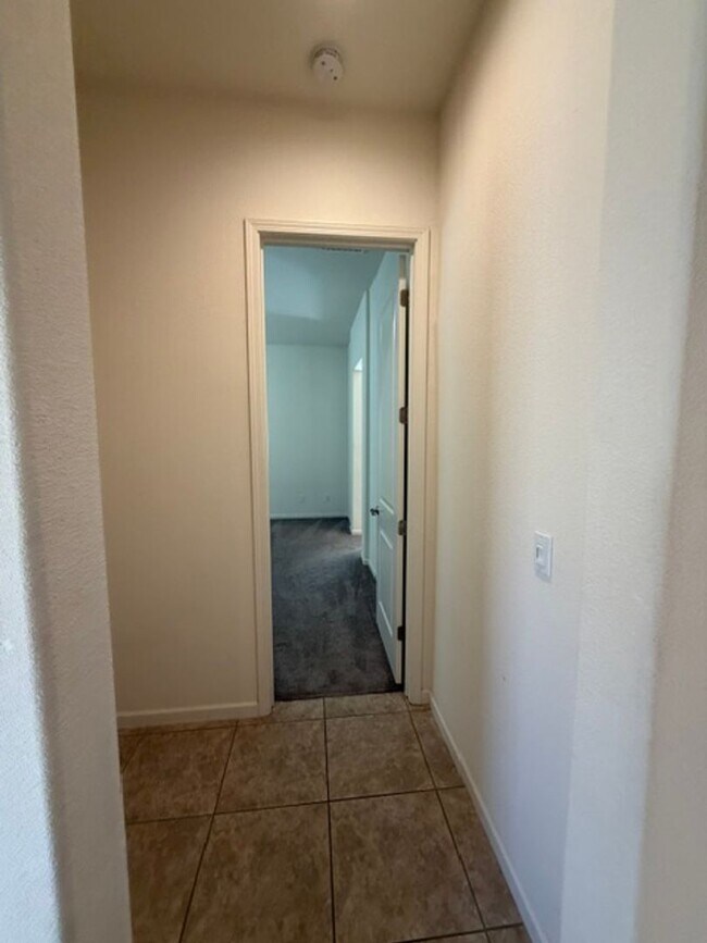 Building Photo - 362 Olivadi Way