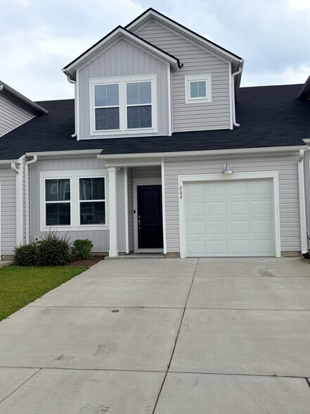 Building Photo - 209 Brackish Dr