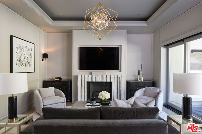 Building Photo - 14939 La Cumbre Dr