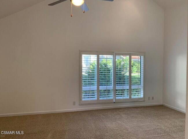 Building Photo - 924 Thistlegate Rd