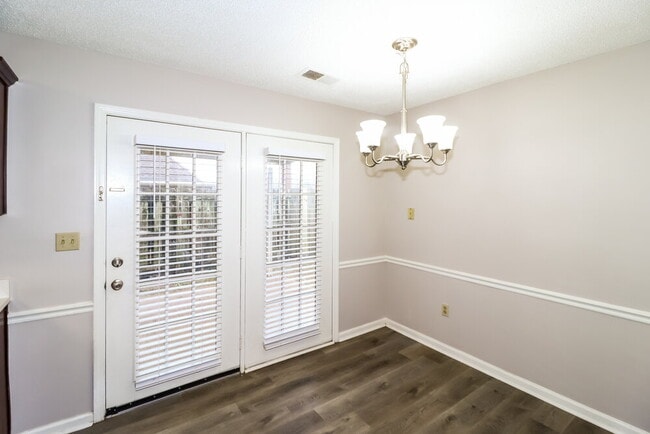 Building Photo - 6842 Theda Cove