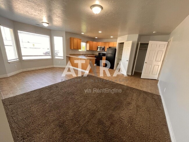 Building Photo - 2473 W 5400 S