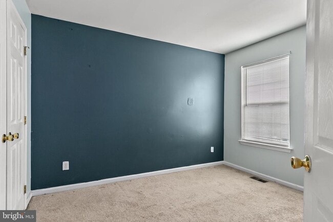 Building Photo - 43 Gristmill Ln