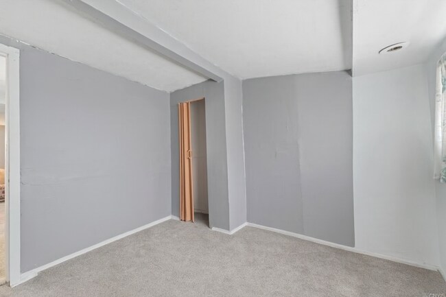 Building Photo - Turnkey Northside Duplex – Fully Renovated...