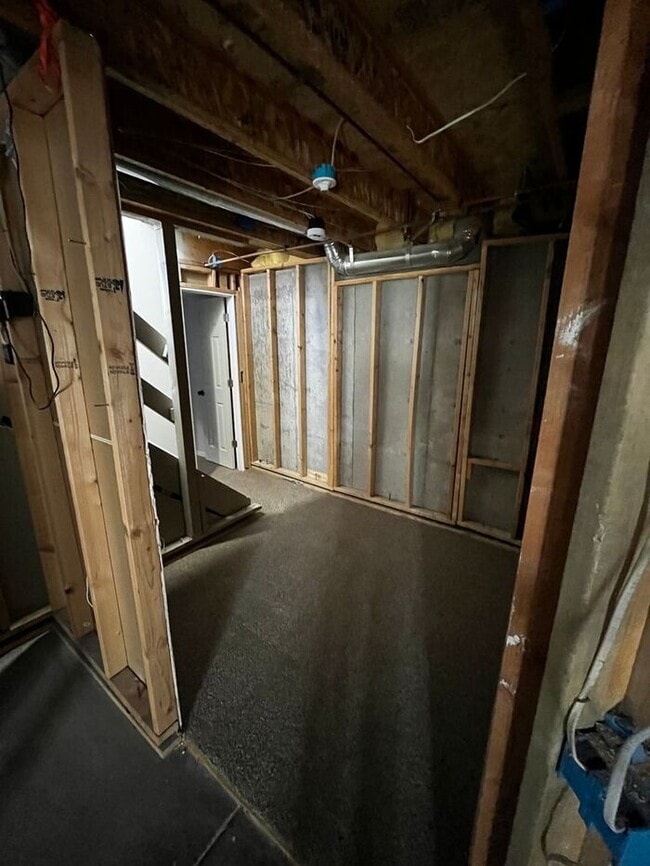 Building Photo - 3 Bedroom 2 1/2 Bathroom Home in Highlands Ranch