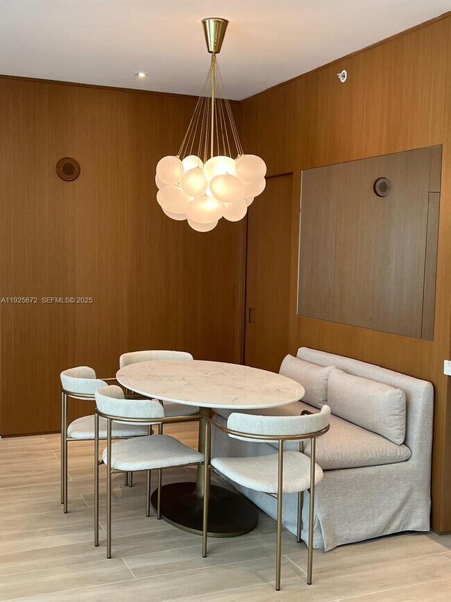 Building Photo - 31 SE 5th St