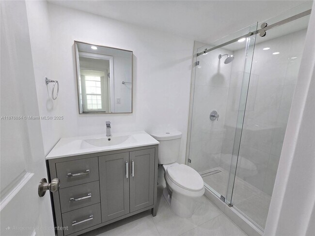 Building Photo - 4550 NW 9th St