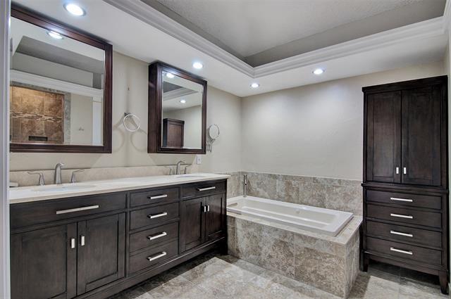 Building Photo - 2933 Country Pl Cir