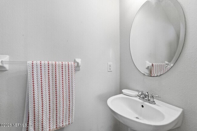 Building Photo - 4008 Lionheart Dr