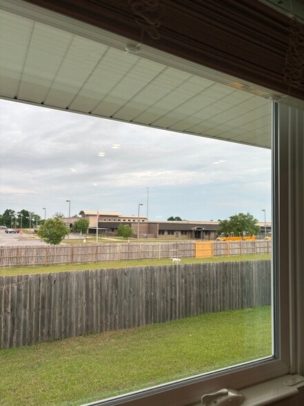 Building Photo - 4051 Pendragon Cir