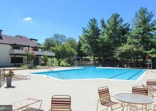 Building Photo - 9920 Hellingly Pl