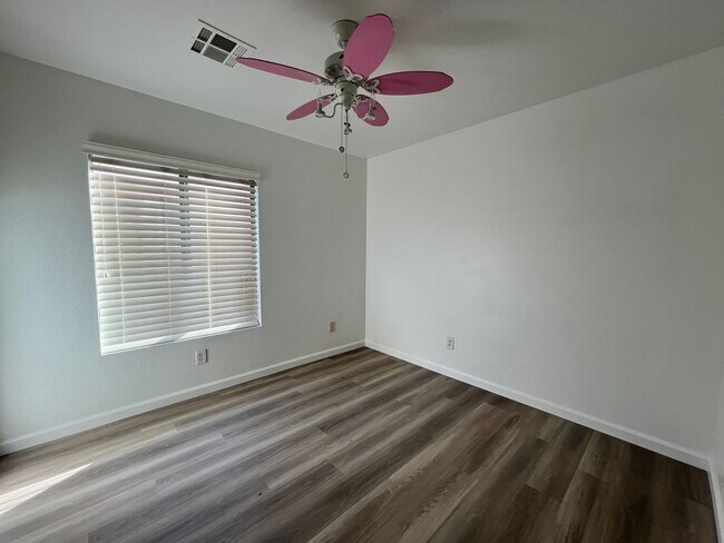 Building Photo - 6577 E Escatawpa Bay Ct