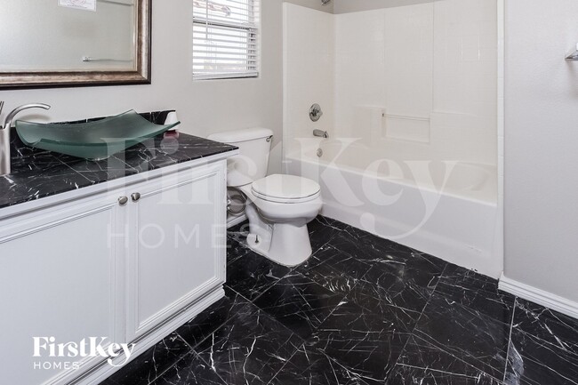 Building Photo - 3963 Golden Prairie Ct