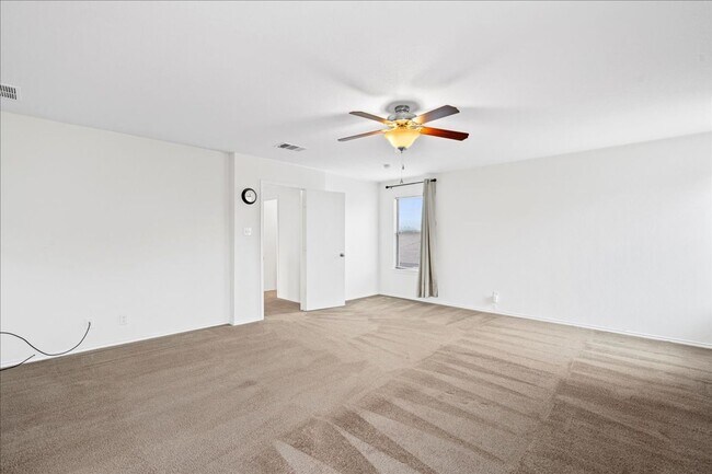 Building Photo - 142 Rummel Dr