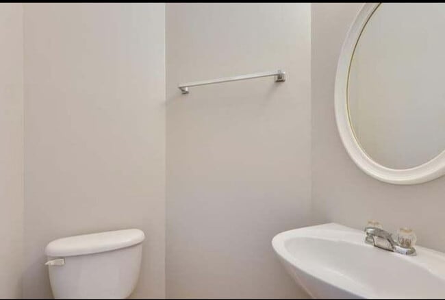 Building Photo - 1306 Thornborough Dr