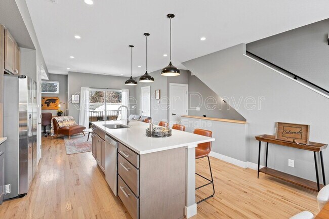 Building Photo - 7669 W 41st Ave