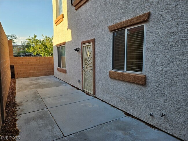 Building Photo - 7349 Trialside Park Ct